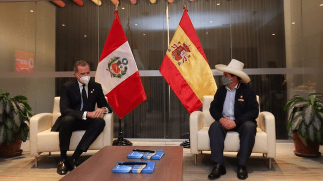 Pedro Castillo se reunió con Rey de España Felipe VI. Foto: Twitter.