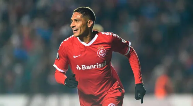 Paolo Guerrero vuelve a entrenar con sus compañeros del Inter de Porto Alegre.