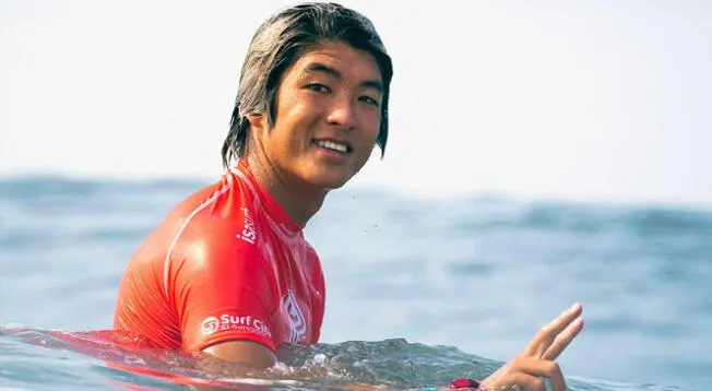 Kanoa Igarashi, surfista japonés, que encendió las redes sociales en respuesta a las críticas.