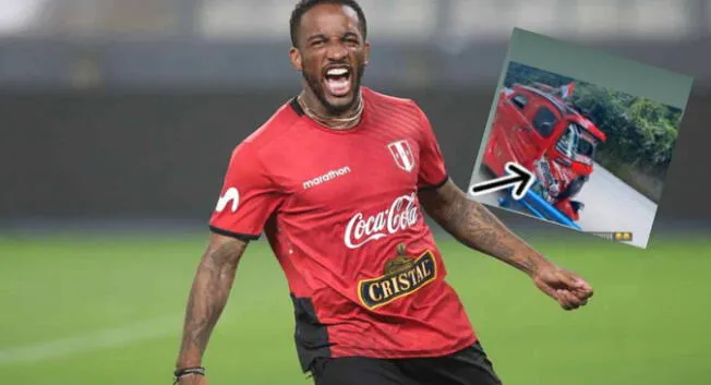 Jefferson Farfán publica imagen de mototaxi con su nombre: