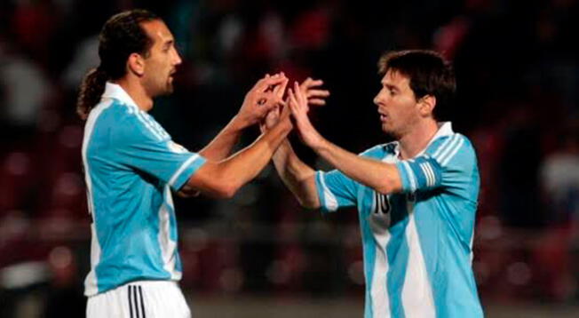 Hernán Barcos y Lionel Messi en Argentina