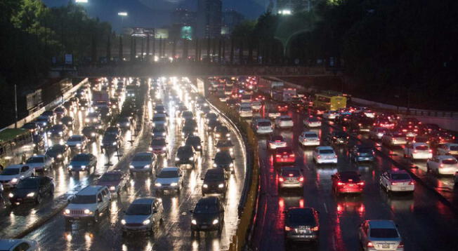 Recuerda el Hoy no circula de este viernes Recuerda el Hoy no circula de este viernes