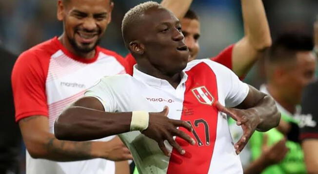 Luis Advíncula vuelve a la Selección Peruana tras su ausencia en la Copa América