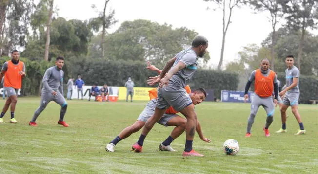 Jefferson Farfán hizo oficial su vuelta con Alianza Lima