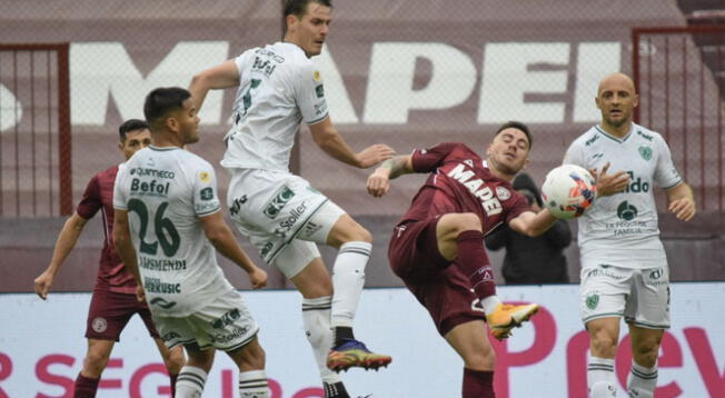 Lanús no pudo en casa con Sarmiento y se complica el liderato.