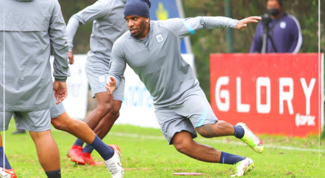 Jefferson Farfán lleva dos goles en la Liga 1 2021.