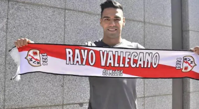 El delantero colombiano defenderá al Rayo Vallecano esta temporada.