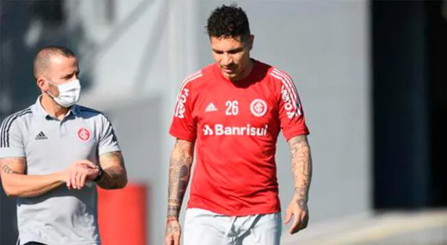 Paolo Guerrero preocupa a la selección peruana