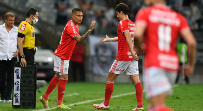 Paolo Guerrero tuvo minutos con Inter de Porto Alegre