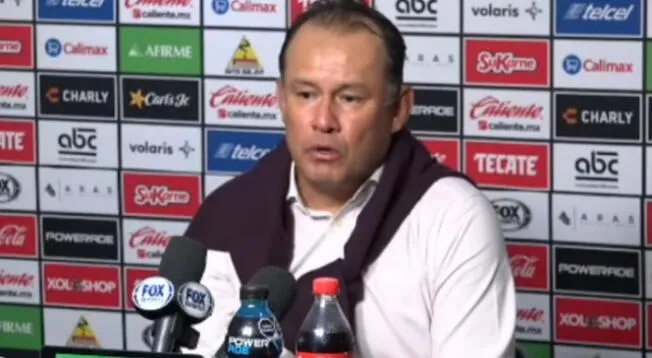 Juan Reynoso en conferencia tras Cruz Azul vs. Tijuana.