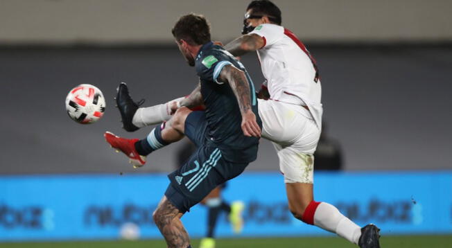 Lapadula cumplió su partido número ocho con Perú en Eliminatorias Qatar 2022.