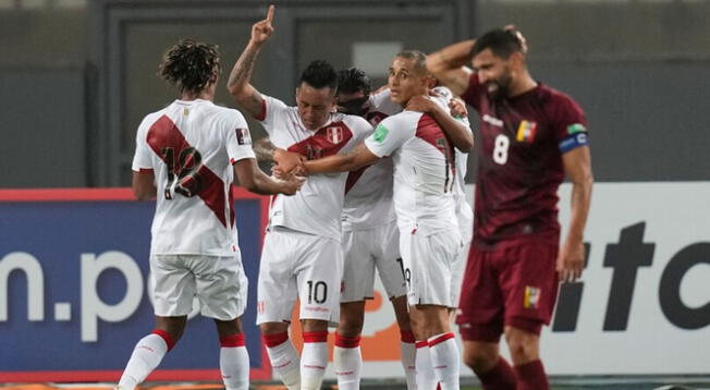 Tras golear a Bolivia, Perú quedó a dos puntos del cuarto lugar de la tabla, que ocupa Colombia