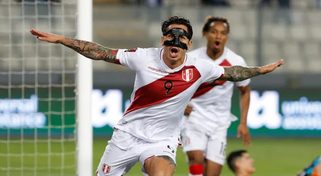 Gianluca Lapadula acaba de cumplir un año con la Selección Peruana