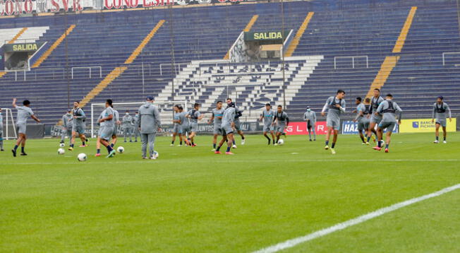 Alianza Lima se prepara para enfrentar Sporting Cristal en la final.