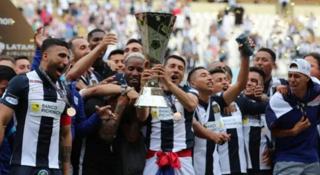 Alianza Lima se consagró campeón del fútbol peruano 2021.
