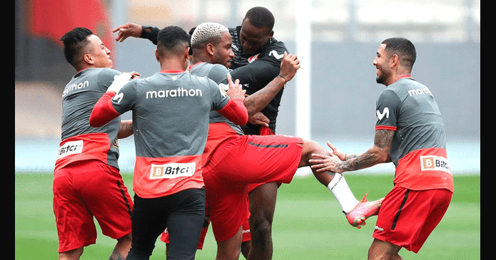 Jefferson Farfán confirmó el buen ambiente en la selección peruana.