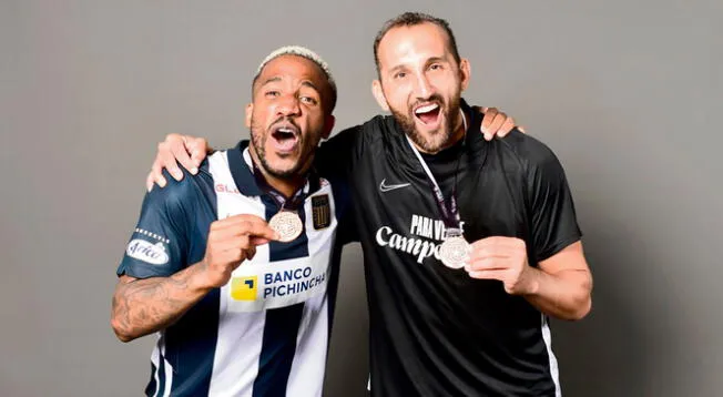 Jefferson Farfán y Hernán Barcos se consagraron campeones con Alianza Lima