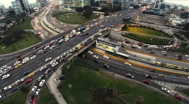 La avenida Javier Prado es una de las vías con mayor congestión vehicular.