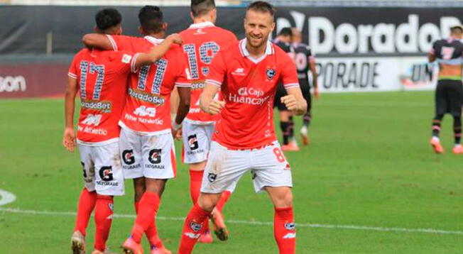 Danilo Carando jugó en Real Garcilaso (hoy Cusco FC) y ahora forma parte de Cienciano.