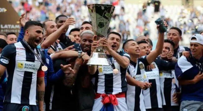 Alianza Lima se coronó campeón del fútbol peruano luego de cuatro años.