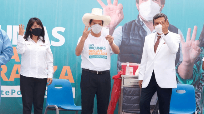 Pedro Castillo anunció bono para médicos.