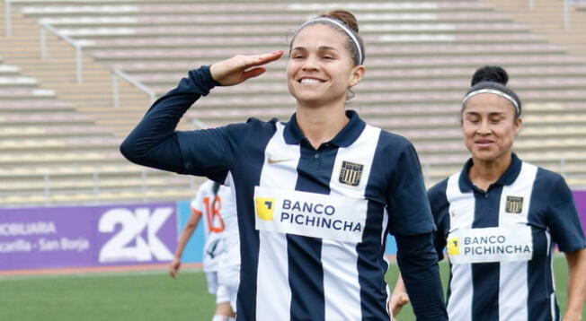 Adriana Lúcar delantera de Alianza Lima Femenino.