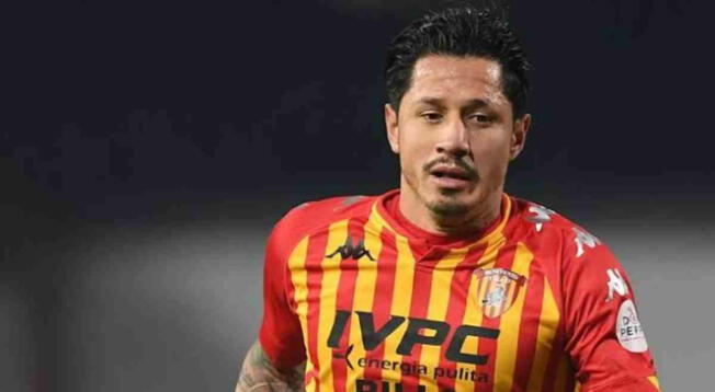 Gianluca Lapadula lleva 10 goles en la presente temporada con el Benevento.