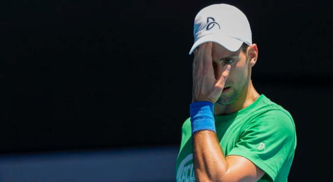 Novak Djokovic busca tratamiento contra la Covid-19