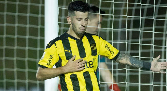 Peñarol conquistó la Copa 324 años de la fundación de Colonia del Sacramento