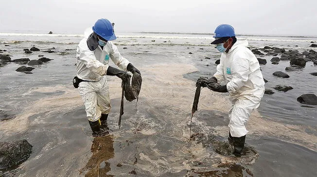 La empresa Repsol prometió terminar la limpieza del derrame de casi 12.000 barriles de petróleo en marzo.