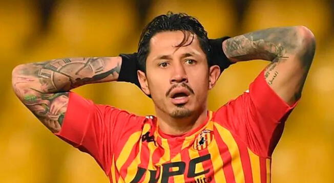 Gianluca Lapadula conocerá qué pasará con su carrera en esta temporada.