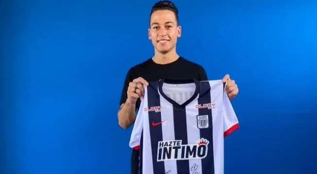 Cristian Benavente jugará en Alianza Lima por toda la temporada 2022.