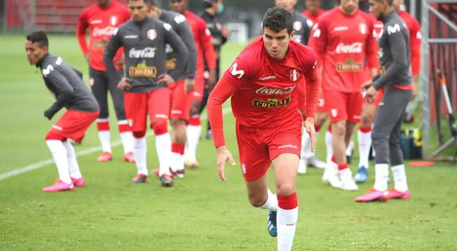 Matías Succar entrenando con la Selección Peruana en Videna