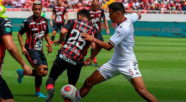 Saprissa dio el golpe en su visita ante Alajuelense por el clásico de Costa Rica