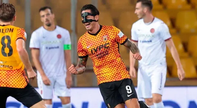 Gianluca Lapadula se reencontró con sus compañeros de Benevento