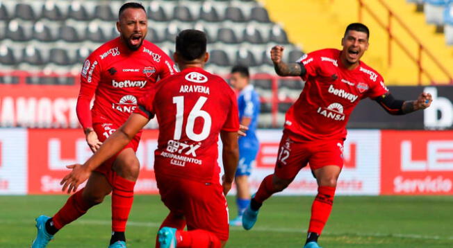 Ñublense sorprendió a la 'U' de Chile y le ganó 3-2 de local.