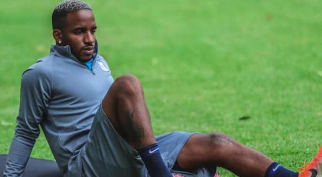 Jefferson Farfán afronta un nuevo problema. Volvió a lesionarse y su regreso a las canchas tendrá que esperar.