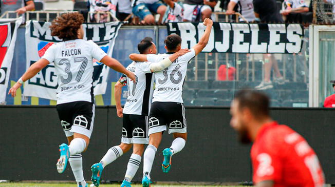 Colo Colo marcó tres goles en menos de cinco minutos contra U de Chile. Foto: Colo-Colo