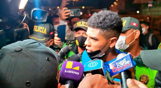 Wilder Cartagena arribó a nuestro país para los duelos de las Eliminatorias