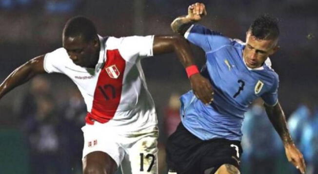 Perú cayó en su última visita a Montevideo ante Uruguay por 1-0.