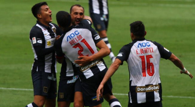 Hinchas de Alianza Lima reaccionan al sorteo de la Copa Libertadores.