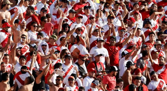 Hinchas buscan entradas a como dé lugar.