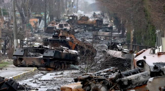 Tragedia en Ucrania: Encuentran 20 cadáveres de civiles con las manos atadas a la espalda en Bucha