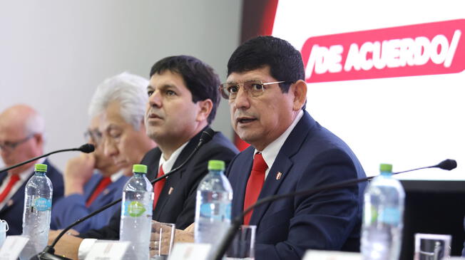 Presidente de FPF, Agustín Lozano, lideró la reunión de la FPF
