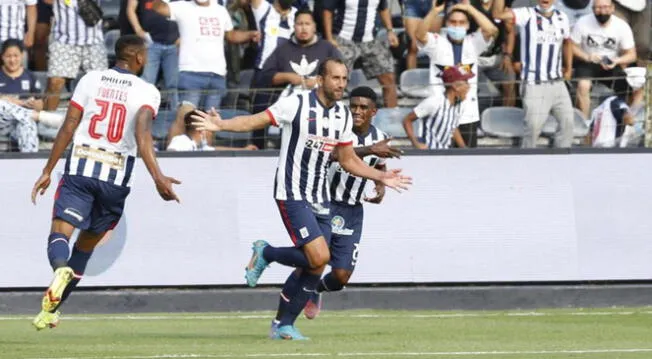 Hernán Barcos es uno de los goleadores de Alianza Lima en el Torneo Apertura 2022.