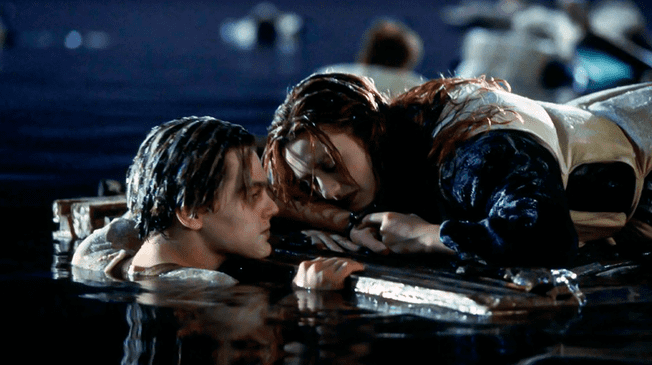 Pareja intenta recrear escena de Titanic y el novio muere ahogado