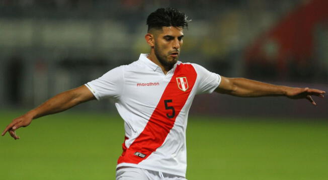 Carlos Zambrano fue titular en último partido de Perú por Eliminatorias