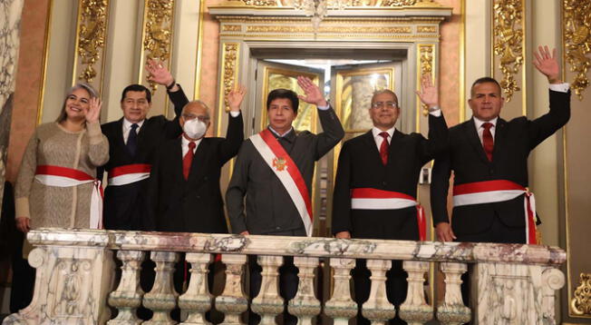 Pedro Castillo tomó juramento a ministros de estado