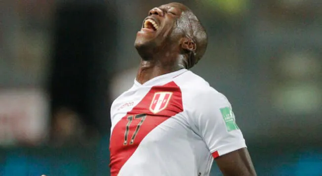 Luis Advíncula sufrió una lesión en la final de la Copa de la Liga Argentina ante Tigres.