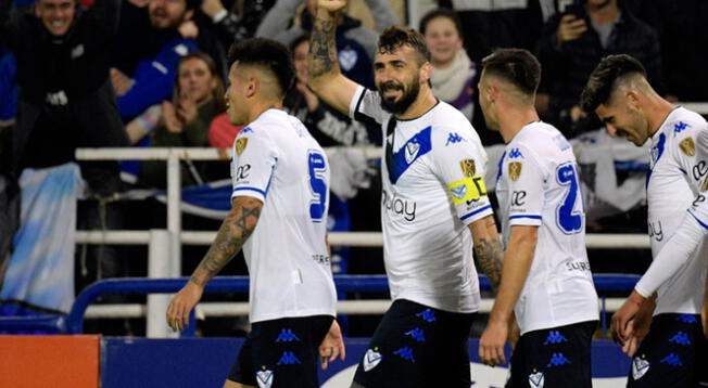 Vélez superó a Estudiantes y clasificó a octavos de la Copa Libertadores